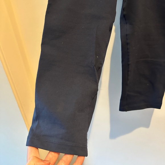 Track & Field Workout Cropped legging size Medium (kids) - Picture 2 of 6